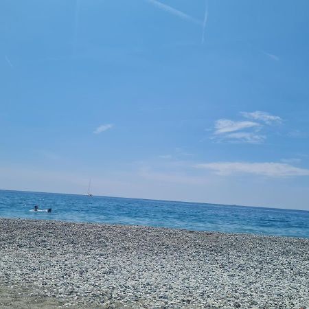 Il Nido Di Sven Apartment Casarza Ligure Luaran gambar