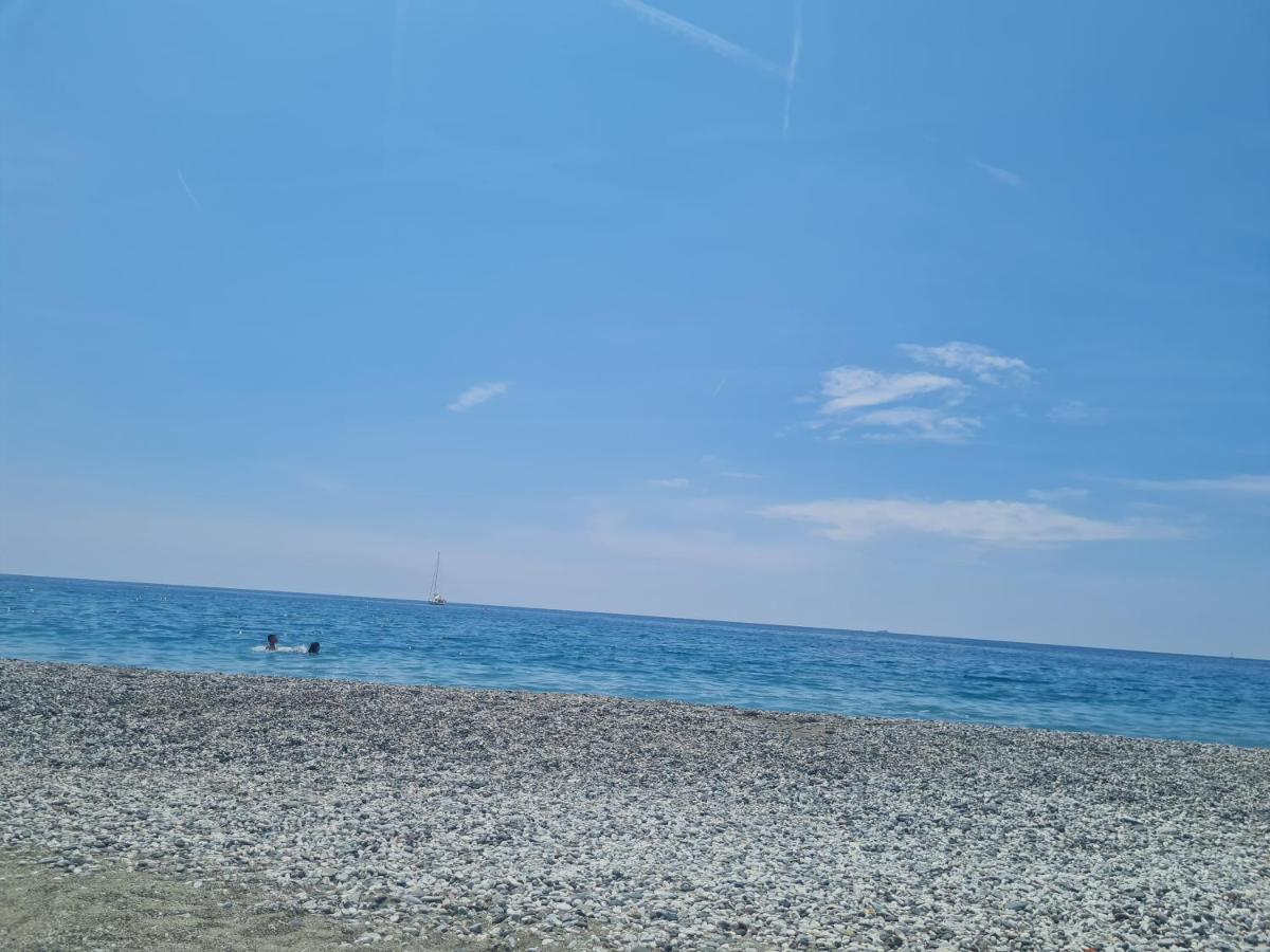 Il Nido Di Sven Apartment Casarza Ligure Luaran gambar